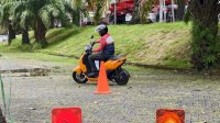 Tips Menghindari Bahaya Saat Kendaraan di Depan Rem Mendadak