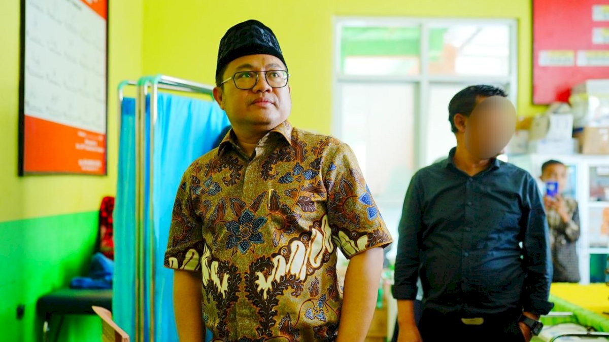 Tinjau Puskesmas dan Kantor Lurah Tamaona, Darmawangsyah Tekankan Pelayanan Maksimal