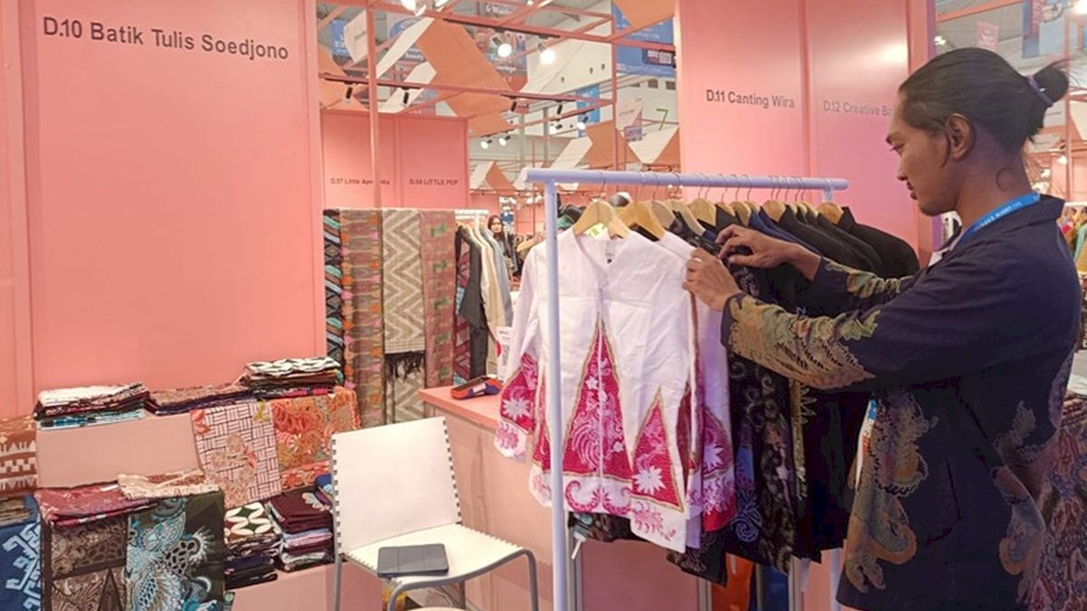 Berkat Pemberdayaan BRI, Pengusaha Batik Tulis Ini Bawa Warisan Budaya ke Pasar Global