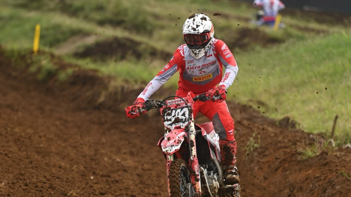 Lawan Trek Ekstrem, CRF Tetap Melesat Raih Podium di Kejurnas Motocross Wonosobo