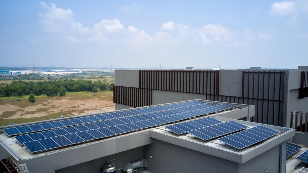 Hari Bumi 2025, Telkom Integrasikan Sumber Energi Terbarukan ke Dalam Infrastruktur dan Operasional