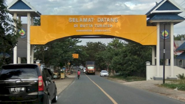 Tugu Kabupaten Jeneponto (Int)