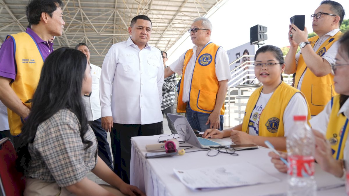 Gandeng Lions Club, Pemkot Makassar Salurkan 20.000 Kacamata Gratis untuk Siswa SD dan SMP