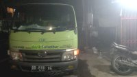 Bukti Kepedulian, Plt Dirut PDAM Hamzah Ahmad Distribusikan Air Bersih Pasca Kebakaran di Pabaeng-baeng