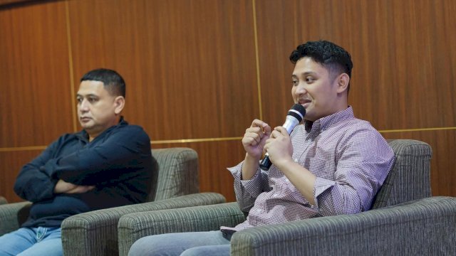 Ketua KNPI Makassar Baso Muhammad Ikram bersama Wali Kota Makassar Munafri Arifuddin. Ist