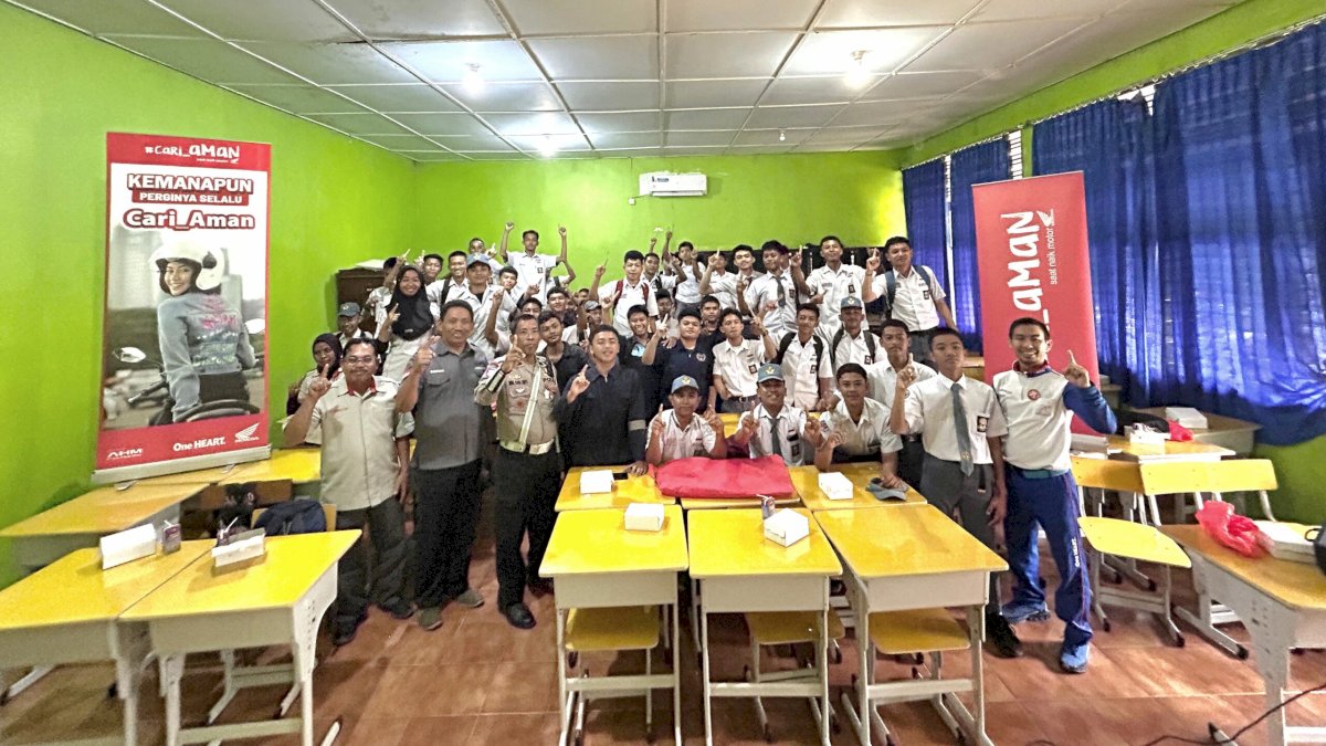 Astra Motor Sulsel Edukasi Siswa SMKN 3 Gowa Pentingnya Keselamatan Berkendara