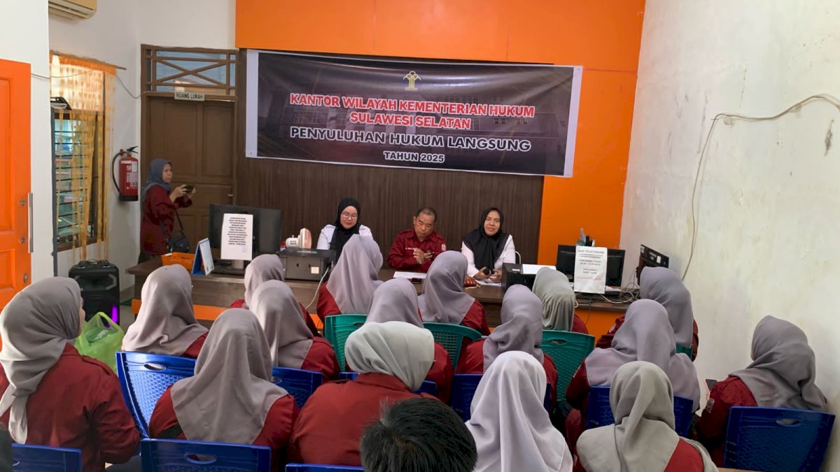 Warga Maccini Gusung Antusias Ikuti Penyuluhan Hukum