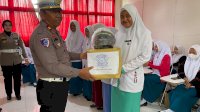 Satlantas Polres Bulukumba Sosialisasikan Tertib Berlalu Lintas di Kampus STIKES