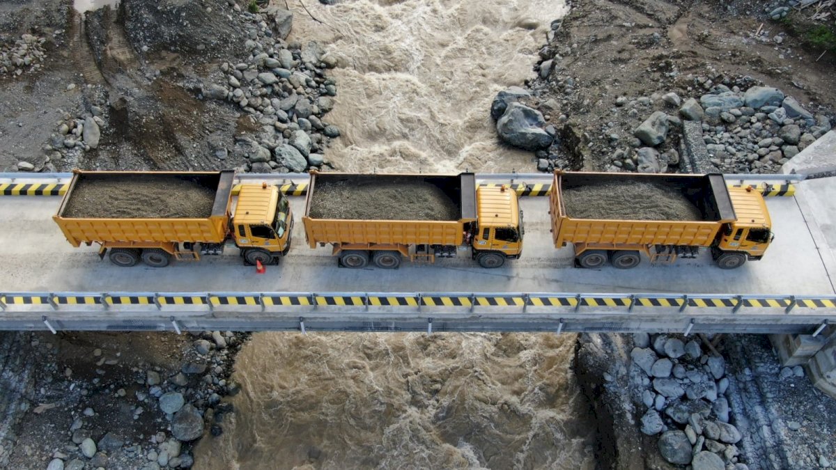 Bangun Jembatan Kadundung, Wujud Kontribusi MDA untuk Infrastruktur Luwu