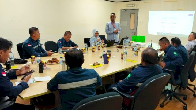 Kalla Translog gelar pelatihan safety driving bagi driver. Foto: Istimewa. 
