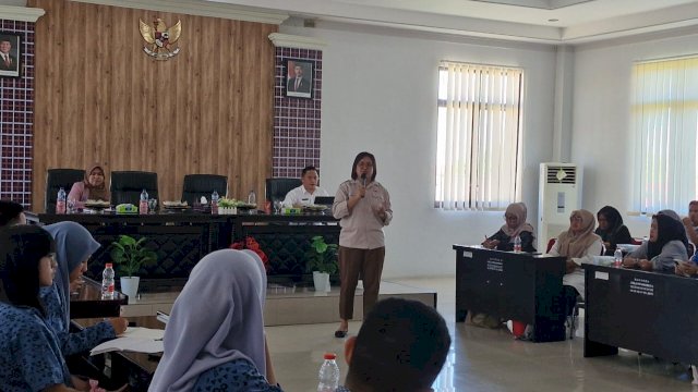 Edukasi literasi keuangan OJK bersama Pemkab Polman di era digital. Foto: Istimewa. 