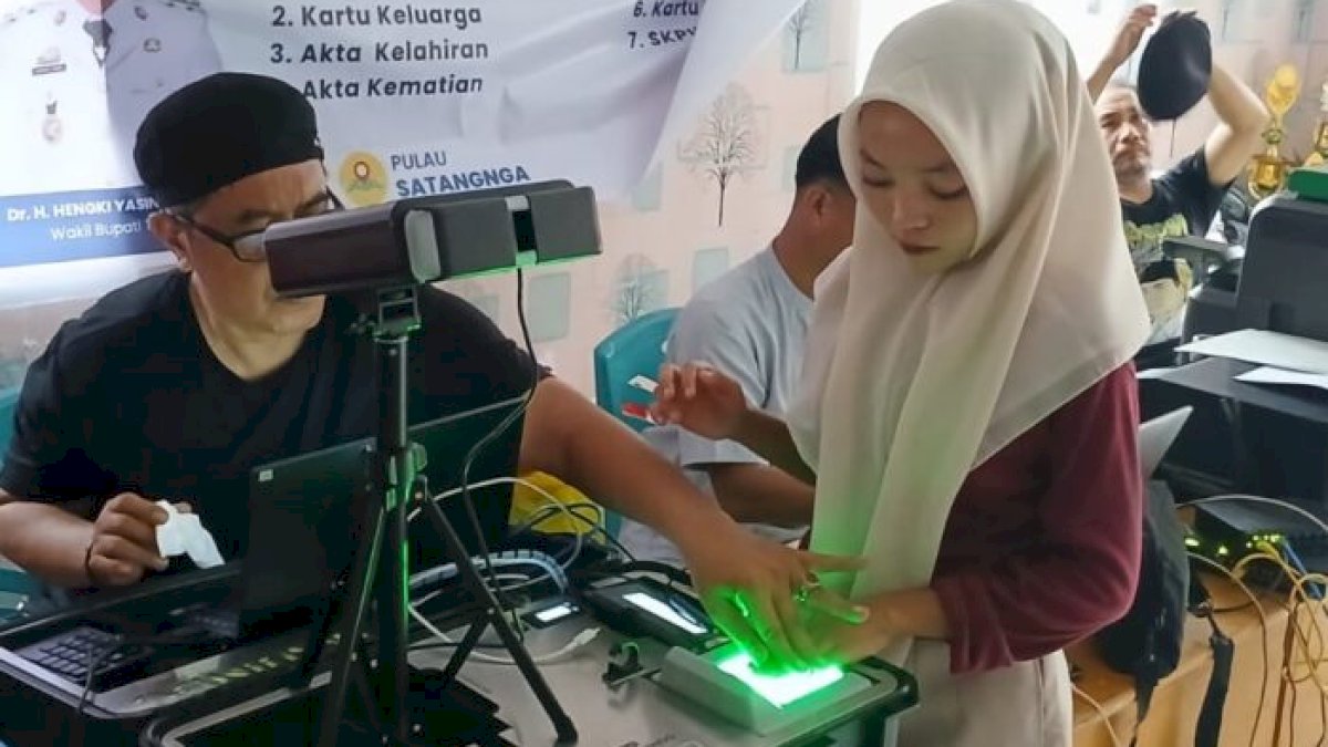 Internet di Kecamatan Kepulauan Tanakeke Dapat Diakses, Dukcapil Takalar Lakukan Layanan Perekaman KTP El