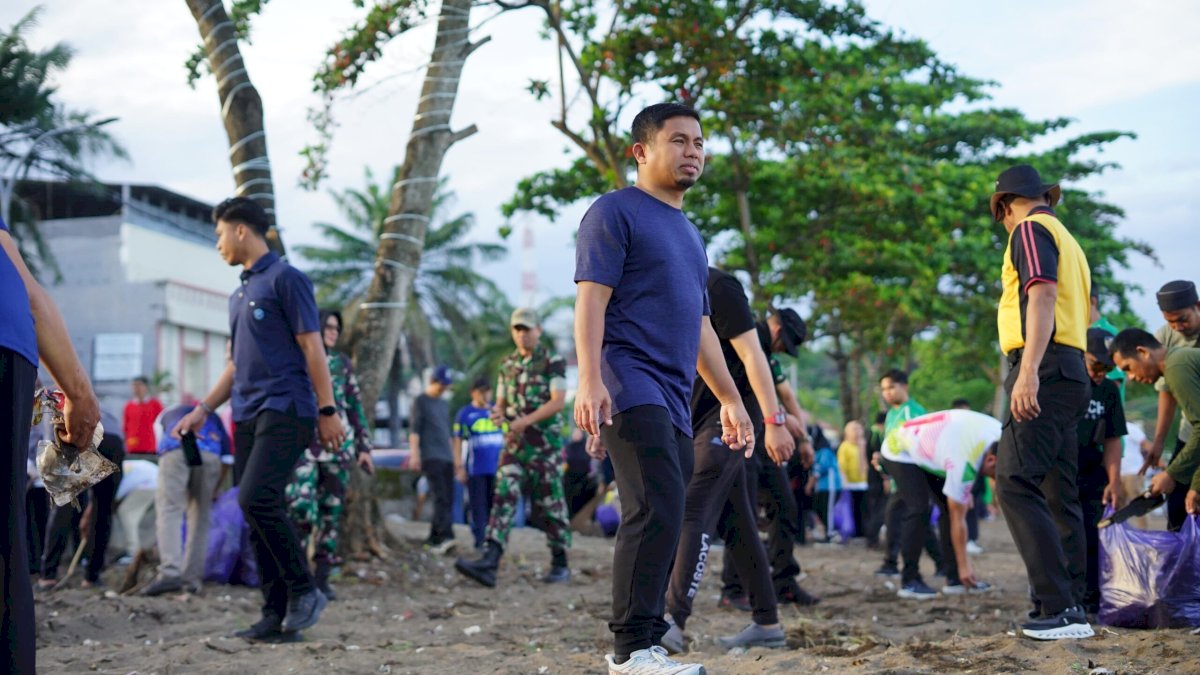 Jumat Bersih, Wali Kota Parepare Tasming Hamid Serukan Perkuat Kolaborasi untuk Kebersihan Kota