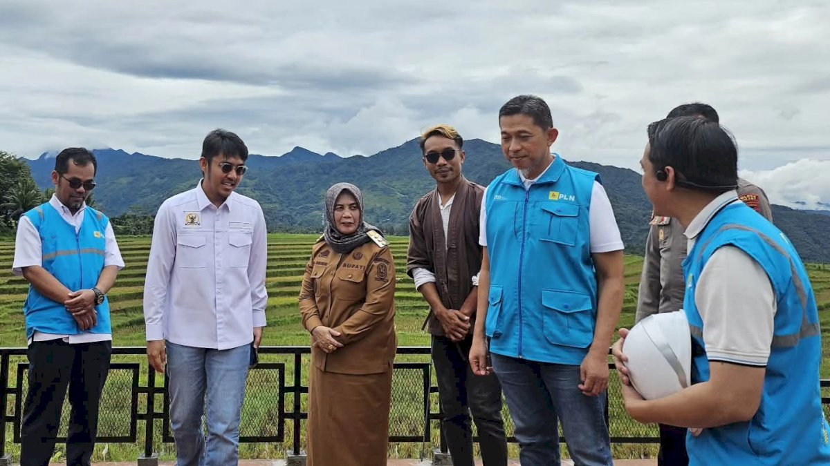 Terang yang Dinanti, Perjuangan Ismail Bachtiar Menjawab Aspirasi dari Pegunungan Sinjai