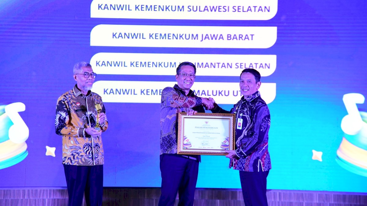 Kanwil Kemenkum Sulsel Raih Penghargaan Video Aransemen Mars KI Indonesia Terbaik