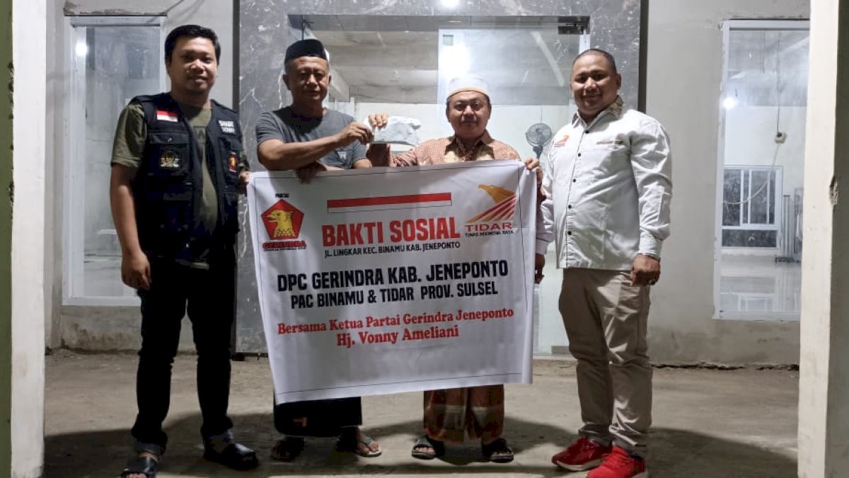 DPC Gerindra Jeneponto dan Tidar Sulsel Bantu Pembangunan Masjid