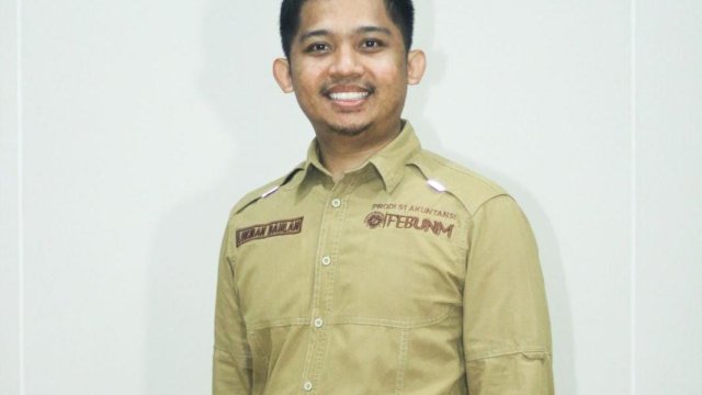 Gambar: Lukman Dahlan (Dosen Akuntansi Universitas Negeri Makassar)