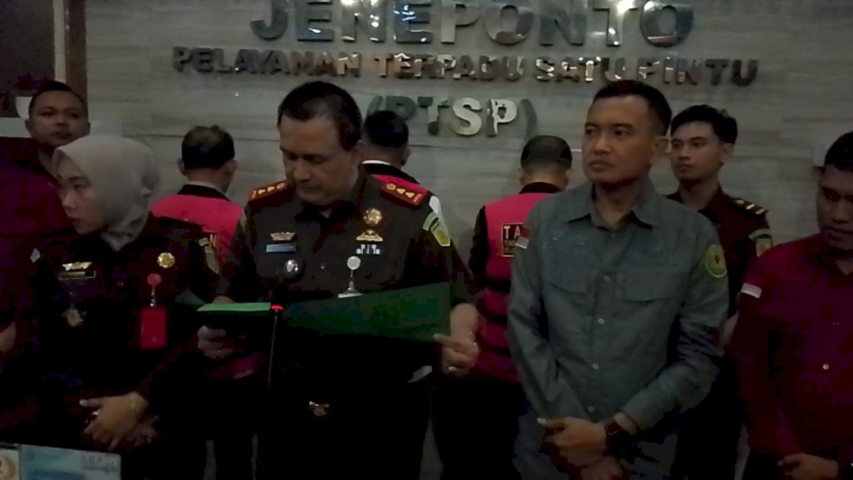 BREAKING NEWS : Kejari Jeneponto Tetapkan Kadis Pendidikan dan Dua Orang Lainnya Sebagai Tersangka Korupsi