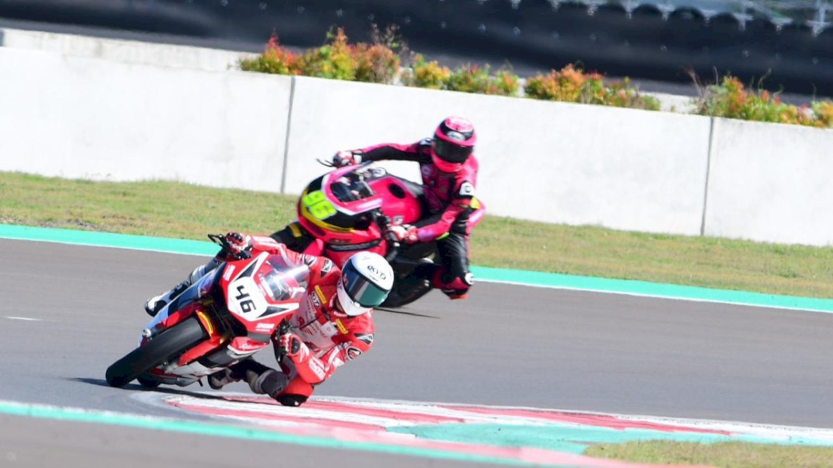 Pembalap Binaan Astra Honda Kibarkan Merah Putih di Thailand dan Italia