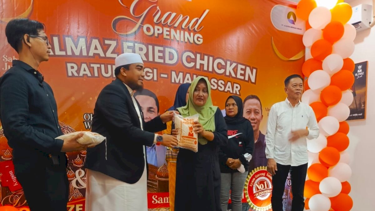 Almaz Fried Chicken Resmi Hadir di Jalan Ratulangi Makassar, Dorong Ekonomi Umat dan Aksi Sosial