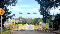 Ada Perbaikan, Jalan Poros Jeneponto Simpang Lima Ditutup: Kendaraan Dialihkan