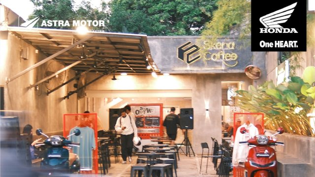 Stylo On My Way yang berlangsung di sejumlah cafe di Makassar. Foto: Istimewa. 