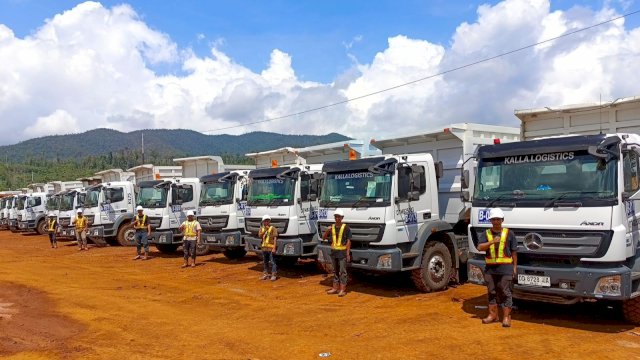 Layanan trucking Kalla Logistics. Foto: Istimewa.