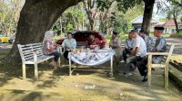 Intip Gaya Bupati Barru Saat Jamu Warganya