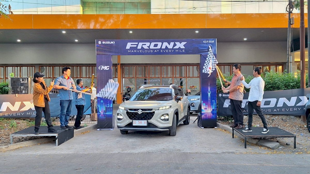 Suzuki Fronx Tinggi Peminat di Sulselbar, 20 Unit Pertama Resmi Diserahkan kepada Konsumen