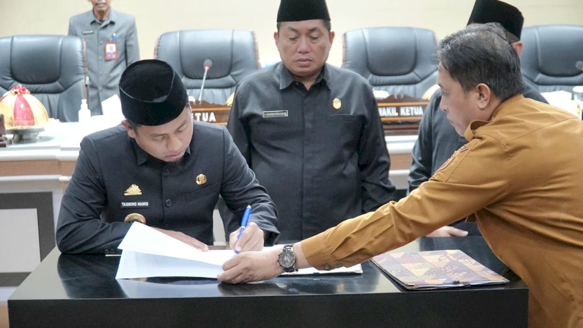 Wali Kota Tasming Hamid Teken Persetujuan Bersama Ranperda Pertanggungjawaban Pelaksanaan APBD 2024