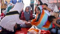 Bunda PAUD Parepare Serahkan Bantuan untuk Korban Kebakaran di Jalan Laupe