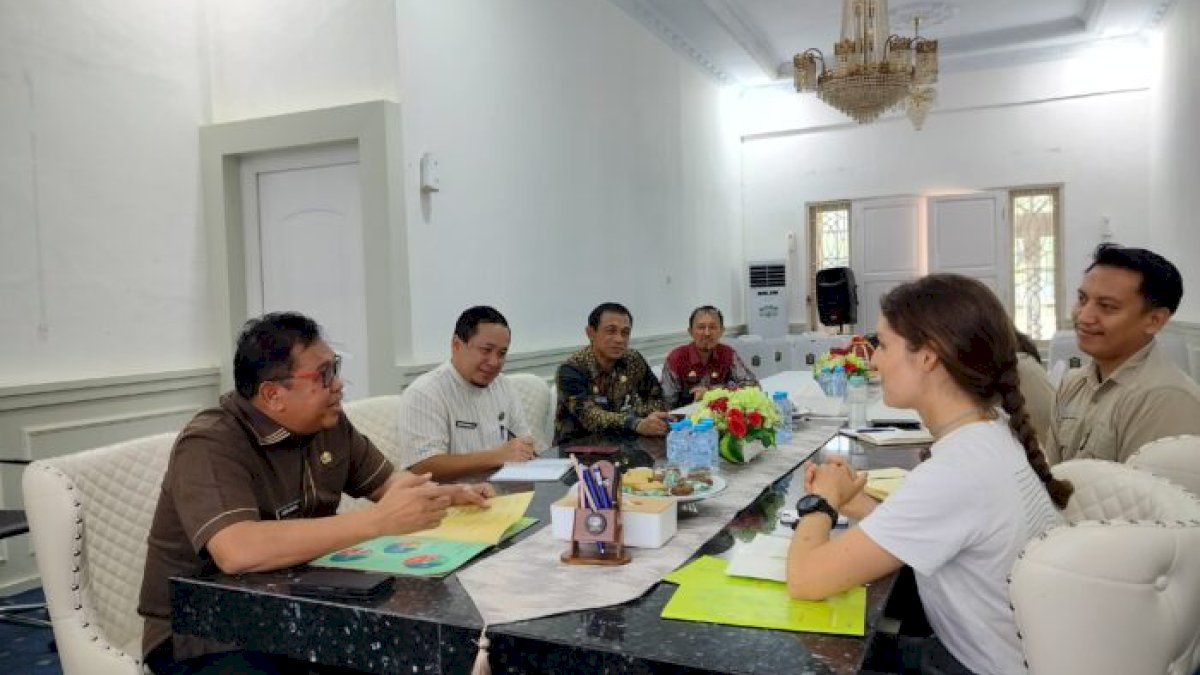 Bupati Takalar Terima Kunjungan SMILO dari Prancis bersama Mitranya Yayasan Hutan Biru