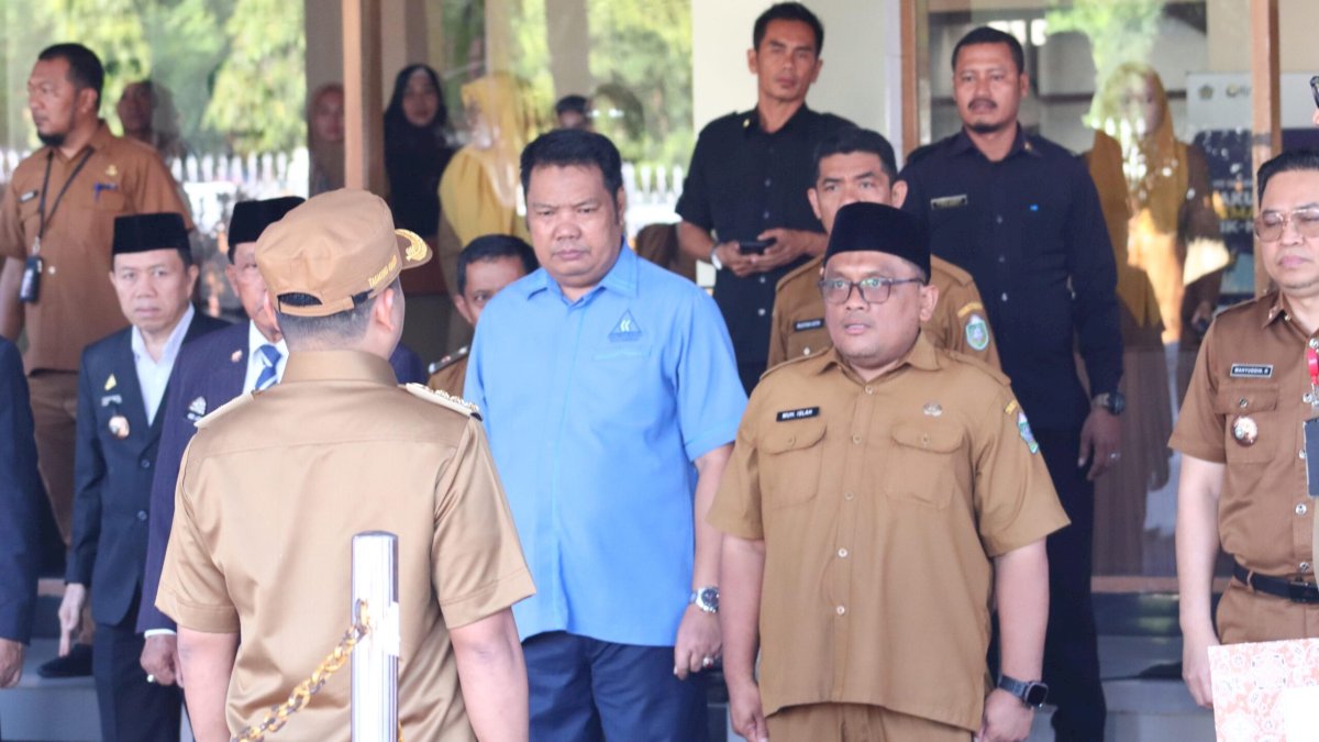 Tasming Hamid dan Hermanto Pimpin Apel Perdana di Kantor Sekretariat Daerah Parepare