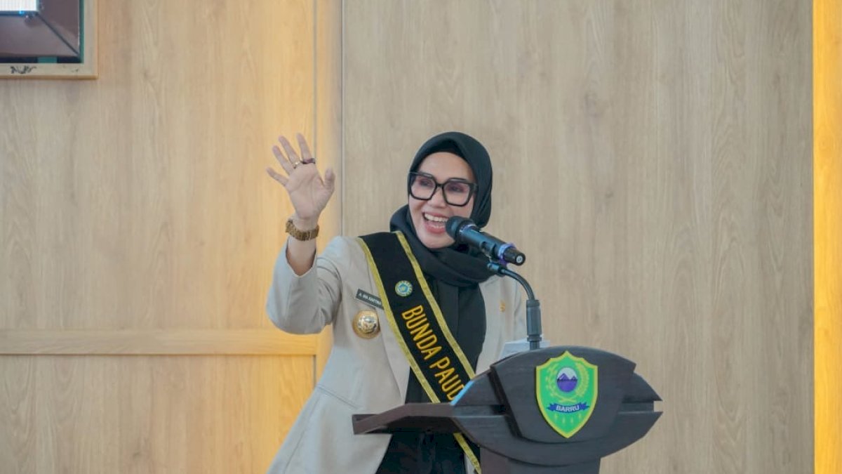 Kukuhkan Sejumlah Pengurus Pokja Bunda Paud dan Dekranasda, Ini Titipan Andi Ina