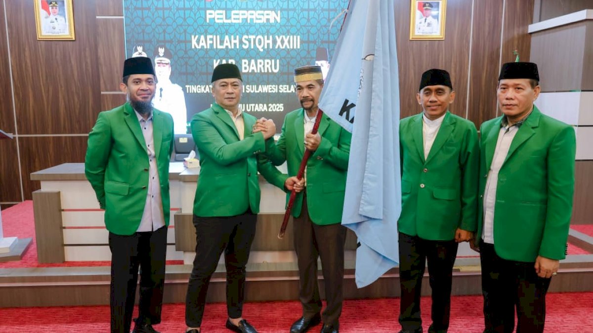 Resmi Lepas Kafilah STQH Barru, Abustan Titip Jaga Nama Baik Barru