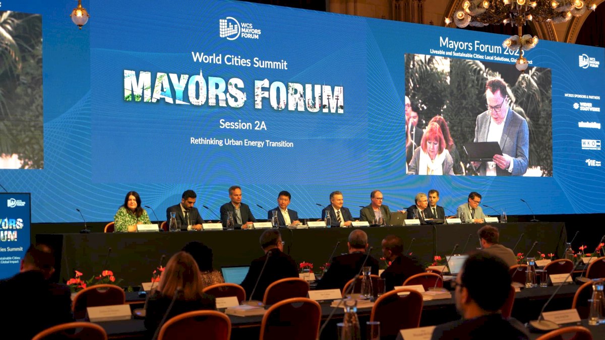 Munafri Suarakan Makassar Jadi Kota Ramah Lingkungan dan Berkelanjutan di WCSMF Vienna