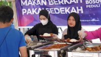 Makan Siang Gratis di Masjid Agung 45, Bosowa Peduli Ajak Jemaah Hidupkan Budaya Sedekah