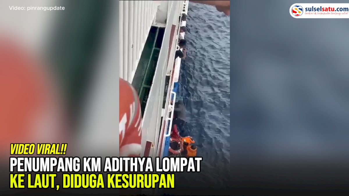 VIDEO: Penumpang KM Adithya Lompat ke Laut, Diduga Kesurupan