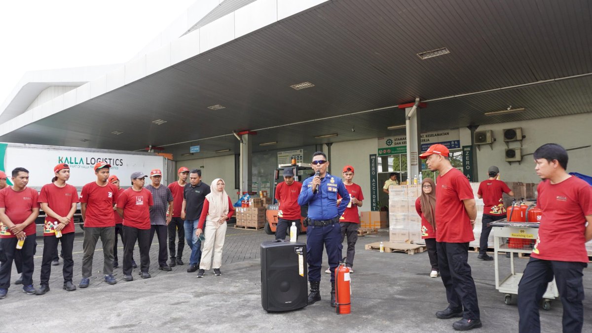 Kalla Translog Perkuat Budaya K3 Lewat Simulasi Tanggap Darurat