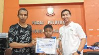 Astra Grup Makassar Salurkan Beasiswa Lestari untuk Anak SD dan SMP di Kampung Berseri Astra