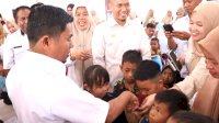 Wali Kota Parepare Tasming Hamid Realisasi Visi Misi: Serahkan Ribuan Seragam Sekolah Gratis untuk SD dan SMP Negeri