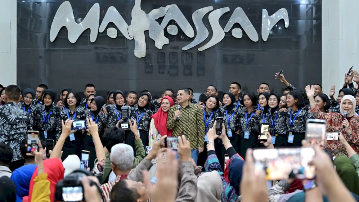 Pemkot Makassar Hadiahkan Liburan ke Bali untuk Paskibraka 2025