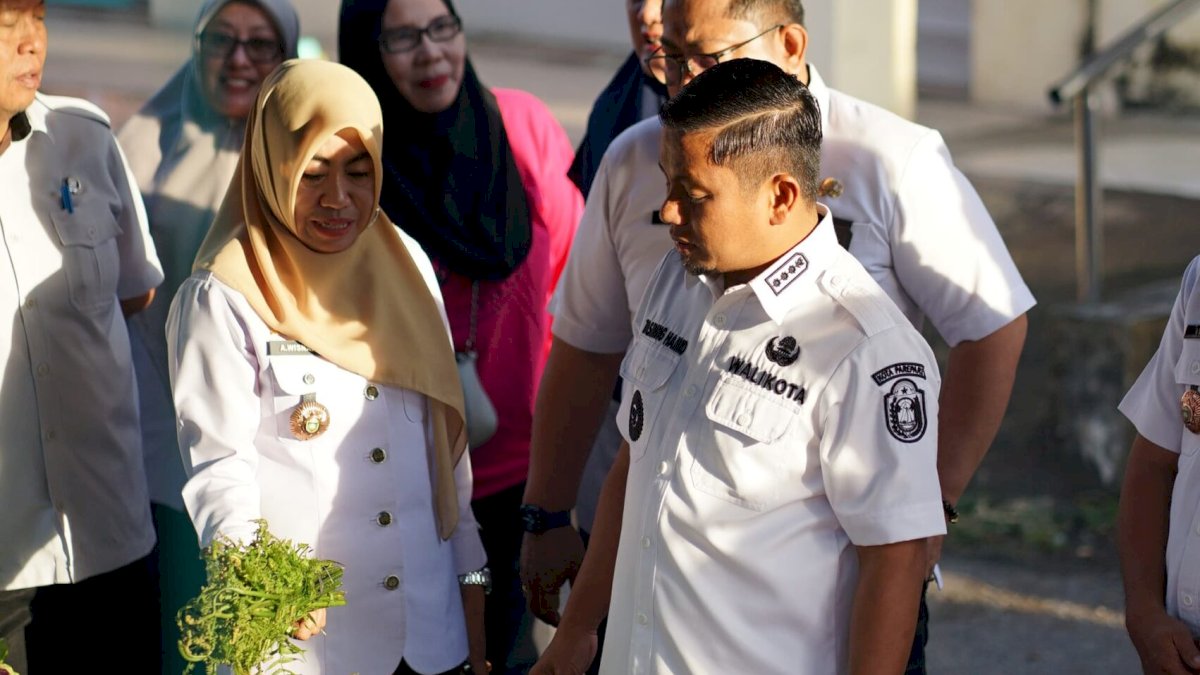 Tasming Hamid Pastikan Stabilitas Harga dan Stok Bahan Pokok di Pasar Tradisional Modern