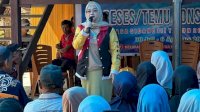 Bangun Inspirasi Anak Muda, Vonny Ameliani Tampil dengan Jaket Tidar dan Kaos Yayasan Naranu