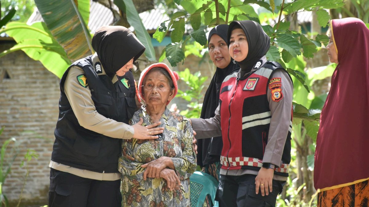 Tegas dan Humanis, Eksekusi Dua Rumah dan Kebun di Bulukumba Berjalan Kondusif