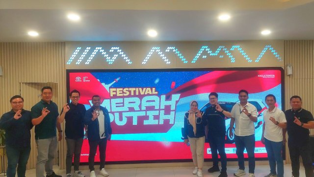 Foto bersama usai press conference Festival Merah Putih Kalla Toyota. Foto: Andi Baso Mappanyompa / Sulselsatu.com.