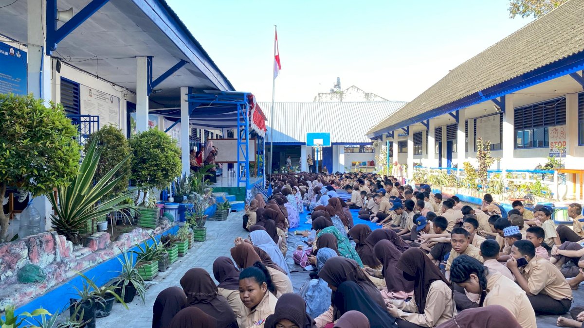 Kanwil Kemenkum Sulsel Tanamkan Kearifan Lokal dan Kesadaran Hukum di SMPN 48 Makassar