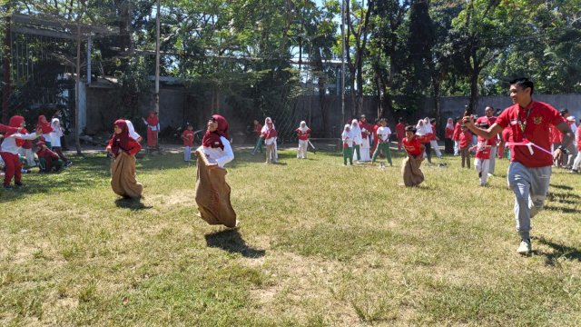 Siswa SD Islam Athirah ikut lomba meriahkan Hari Kemerdekaan 80 tahun RI. Foto: Istimewa.