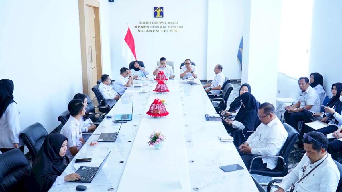 Fokus Raih Target, Kakanwil Kemenkum Sulsel Pimpin Rapat Aksi Percepatan Kinerja 2025