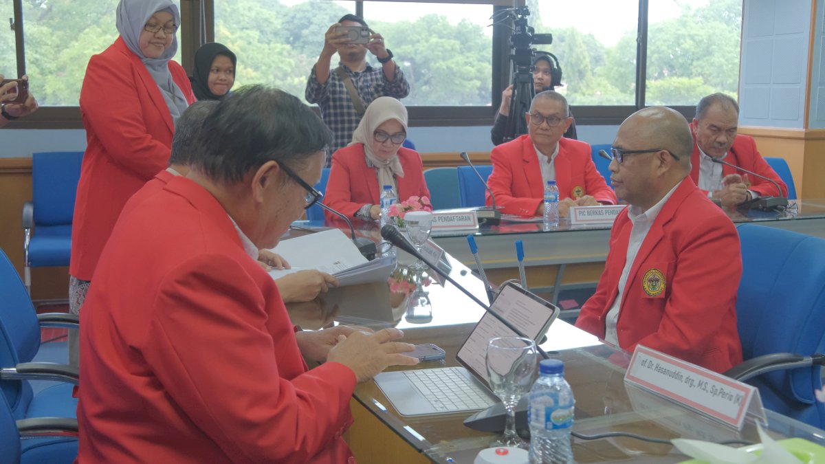 Marhaen Hardjo dan Muhammad Iqbal Djawad Resmi Mendaftar Calon Rektor Unhas